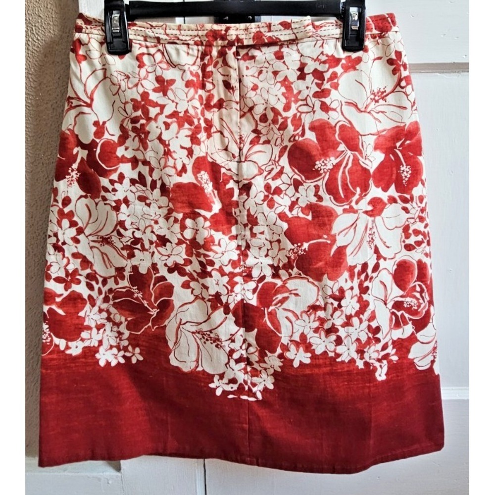TOMMY BAHAMA Stretch woman Sz 8 red white floral A-line skirt hibiscus print